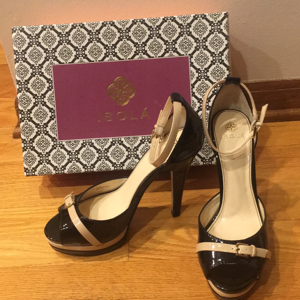 Isola Daisi black and nude patent heels